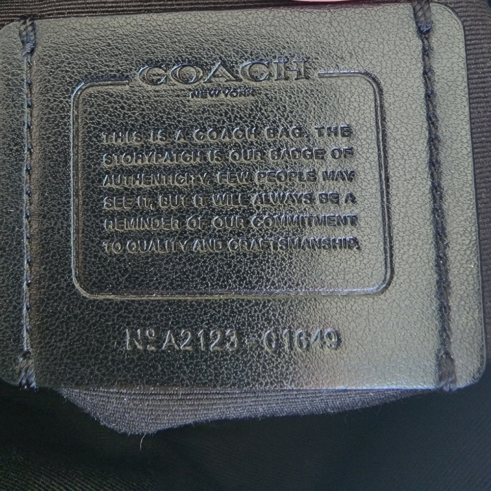 Coach Ellie File Bag in Signature Canvas - Picture 3 of 12